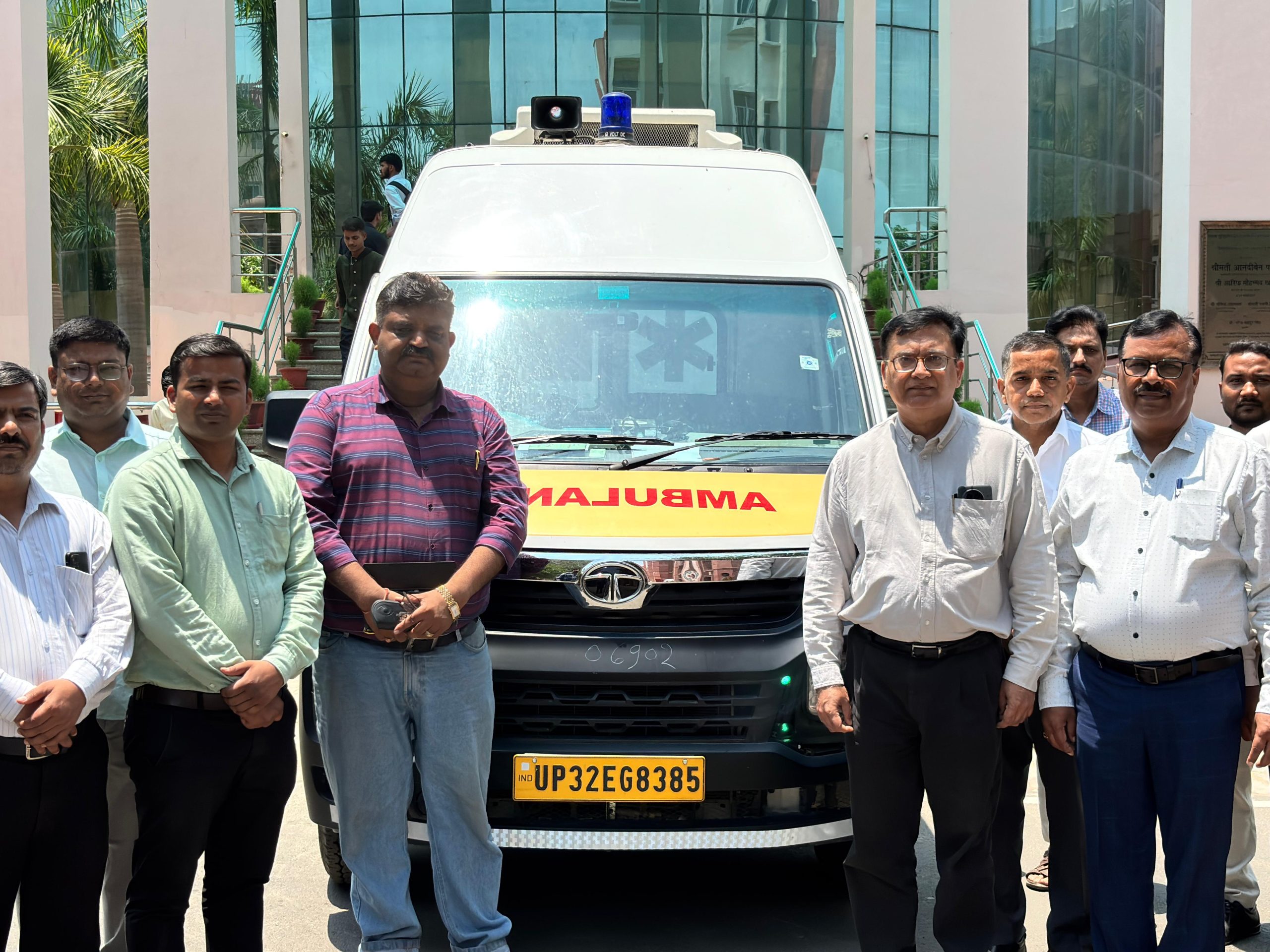 Ambulance-front