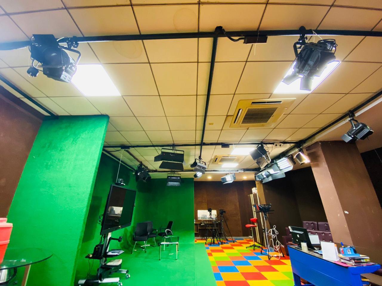 media-studio-3