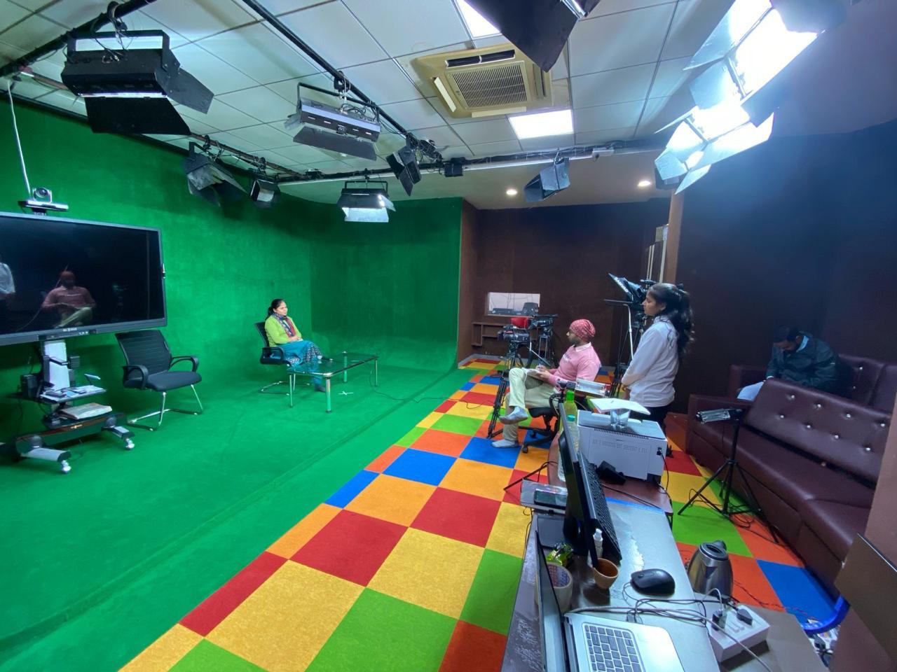 media-studio-6